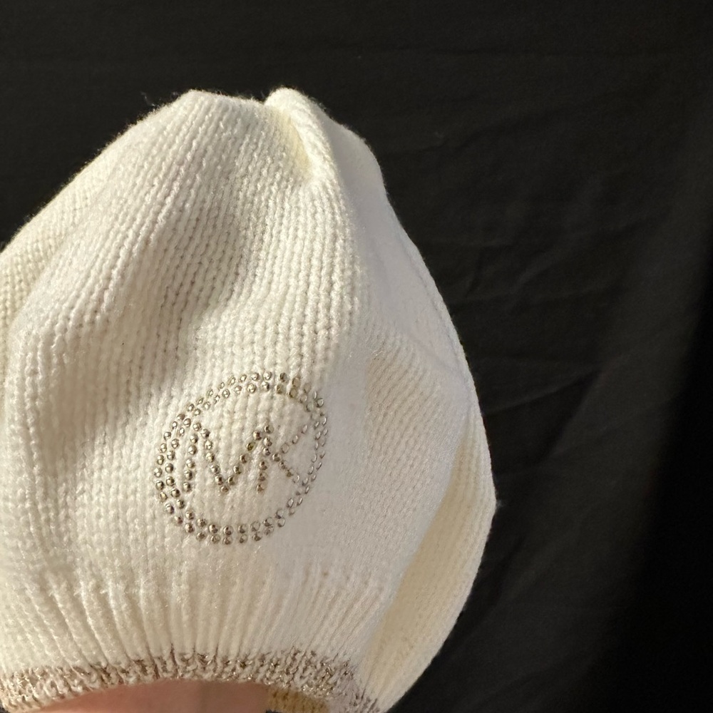 Michael Kors White Knit Beret with Gold Accents - Picture 4 of 7
